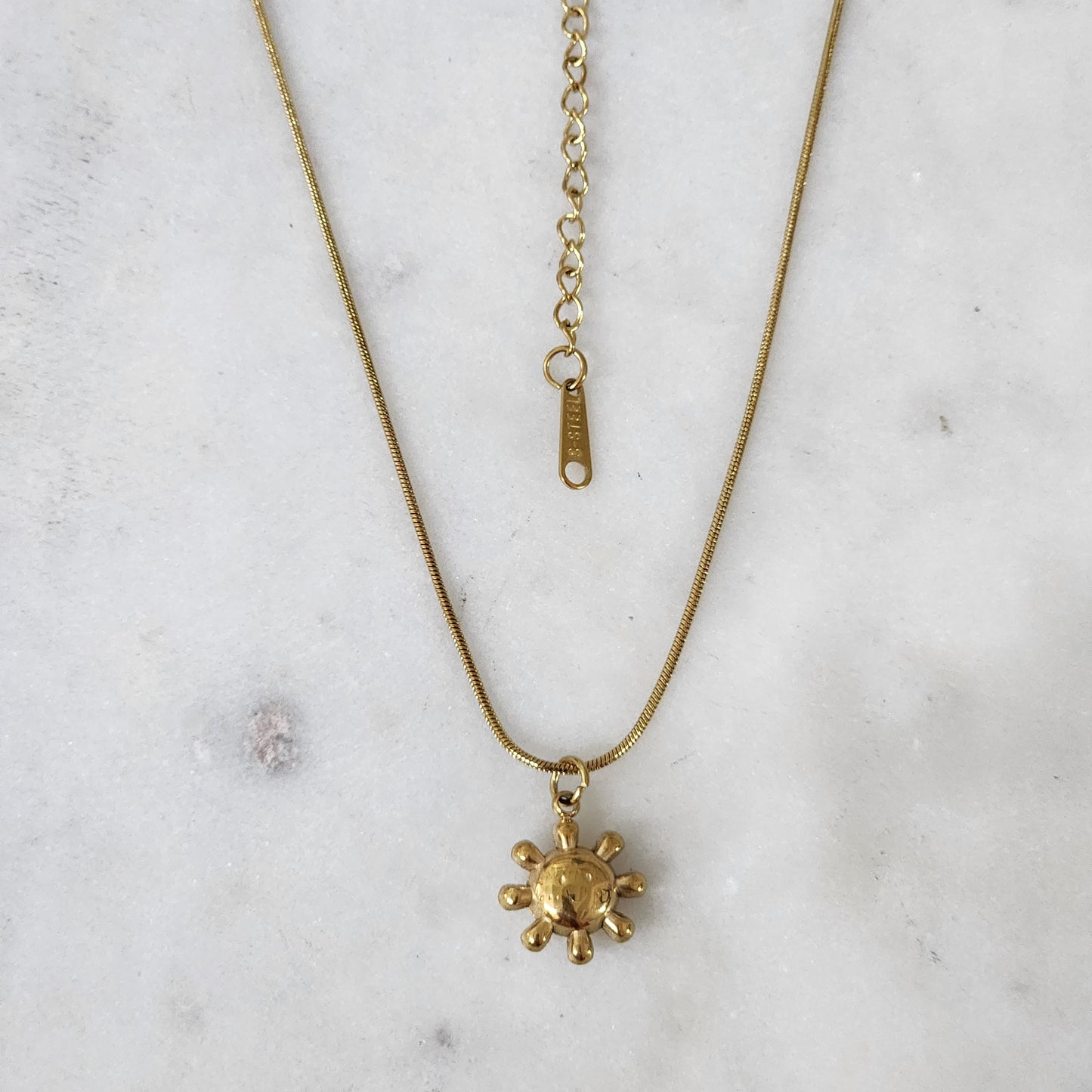 Minimal Sun Collar